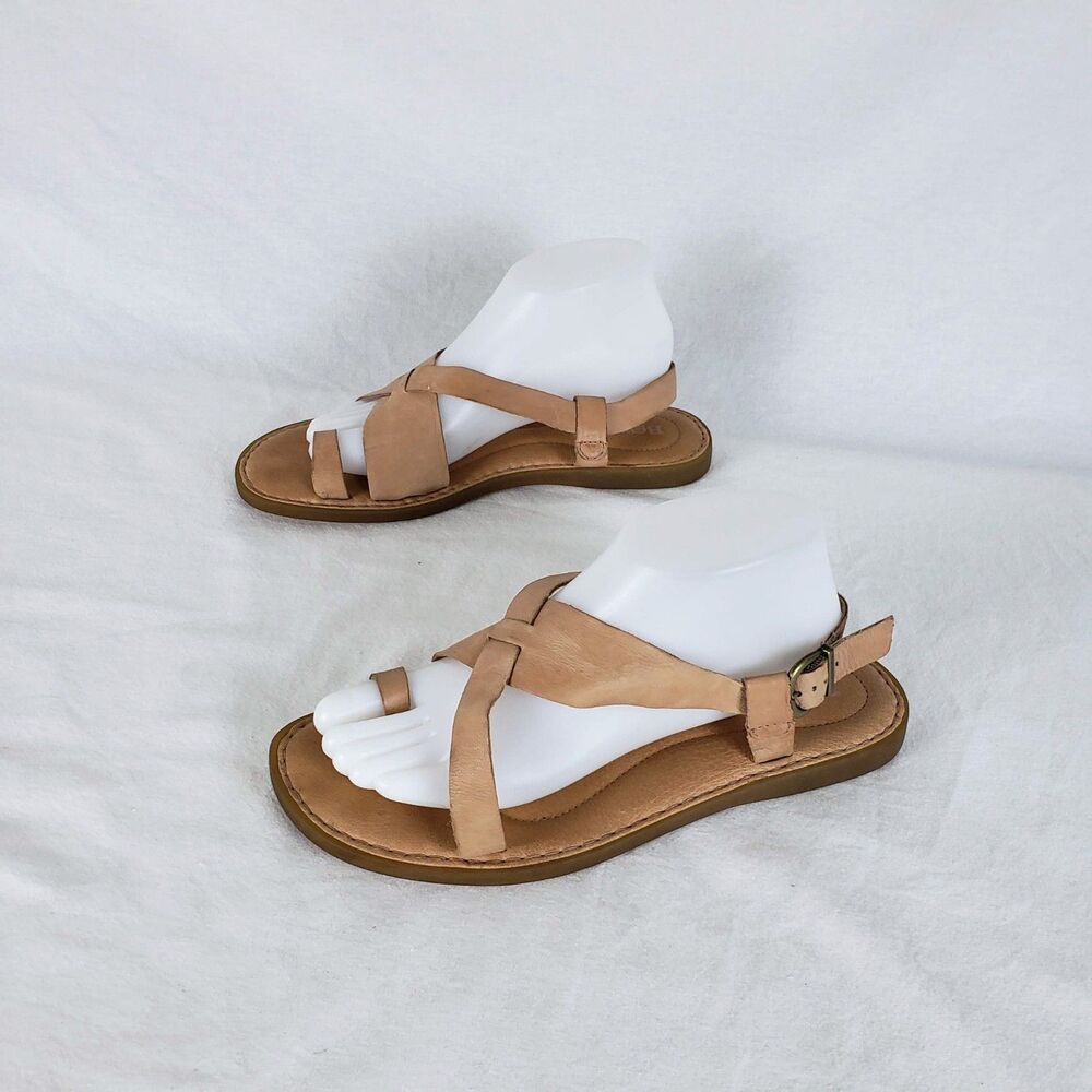 Born Leather Flat Strappy Sandals Toe Loop Womens 9 Inya Boho Earthy